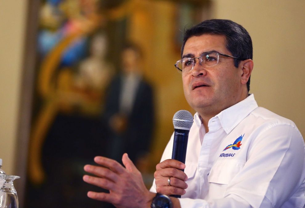 Presidente Hernández pide investigar naufragio