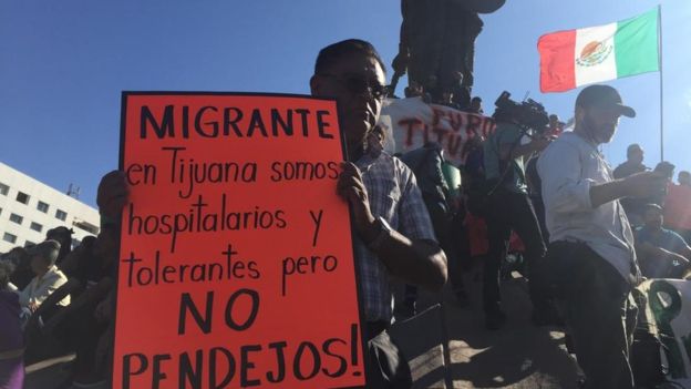 hondureña migrante rechaza frijoles