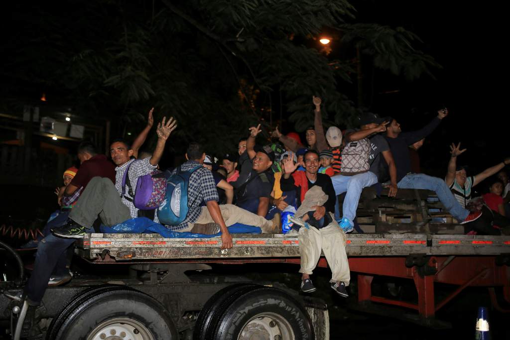 Donald Trump caravana migrante