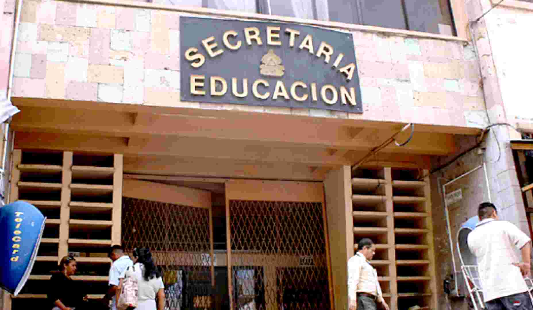 paro empleados educación