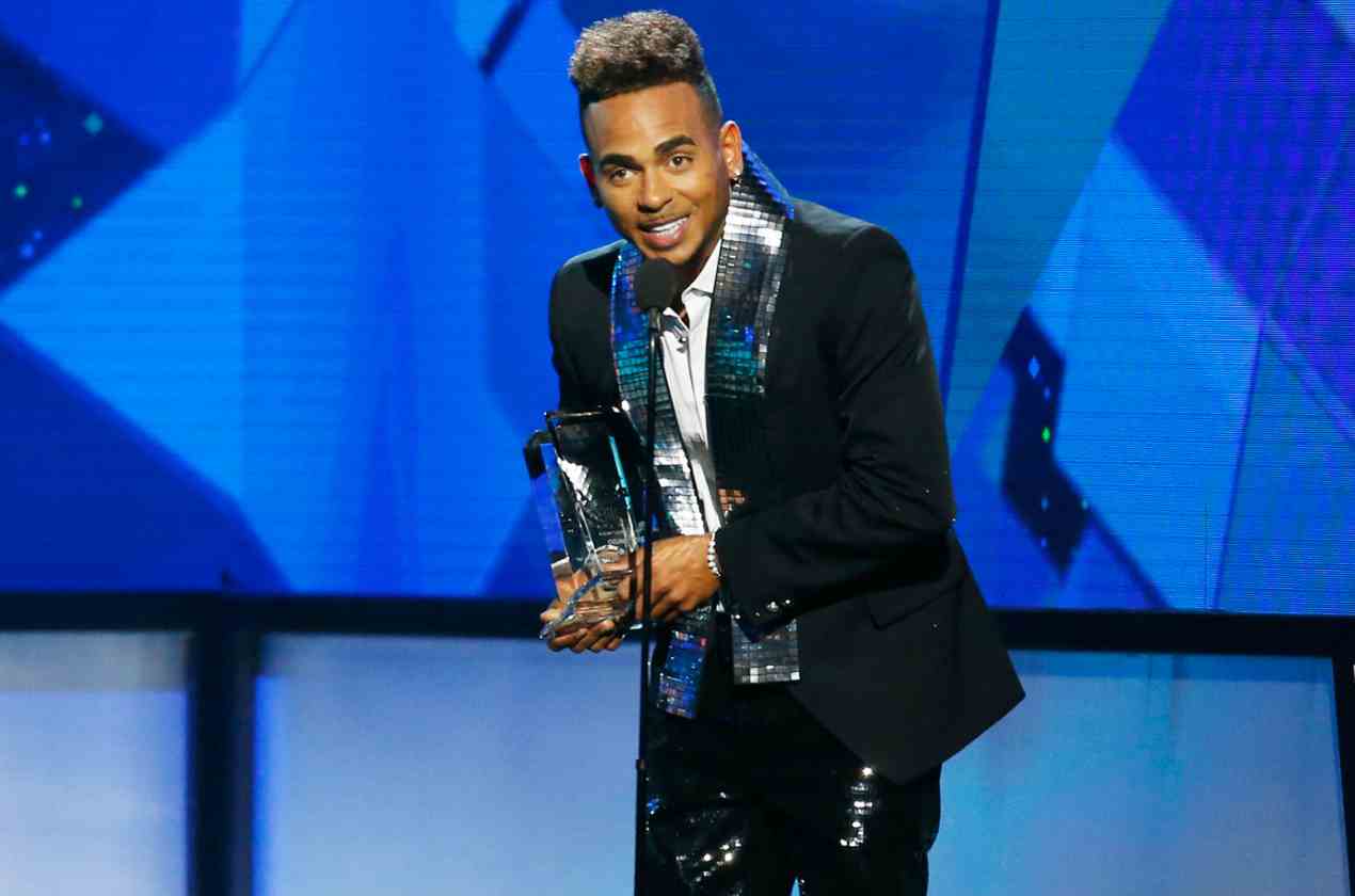 Ozuna premios billboard