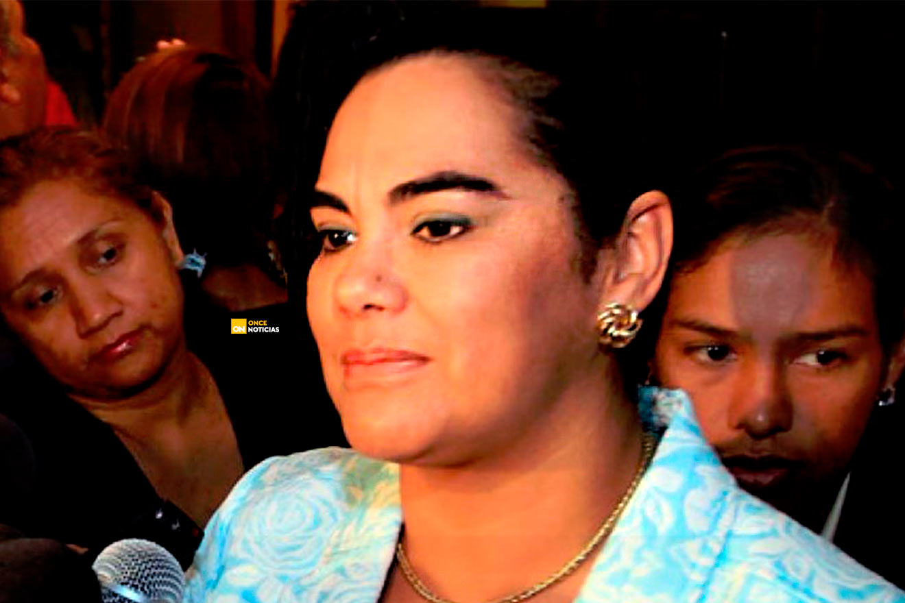Juicio Rosa Elena de Lobo