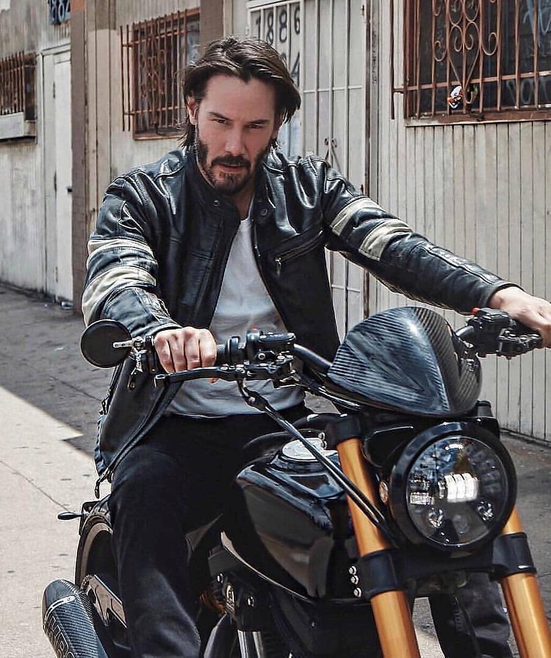keanu reeves actor momento 