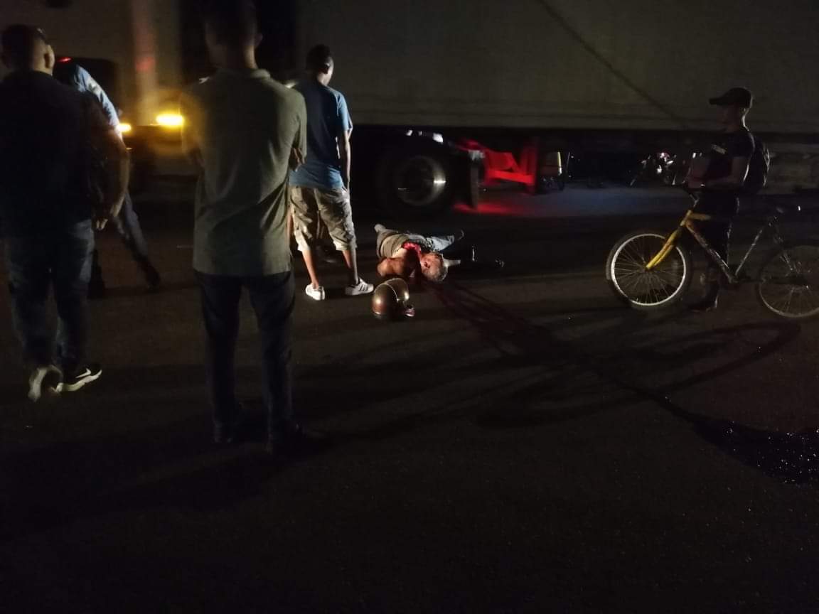 motociclista rastra