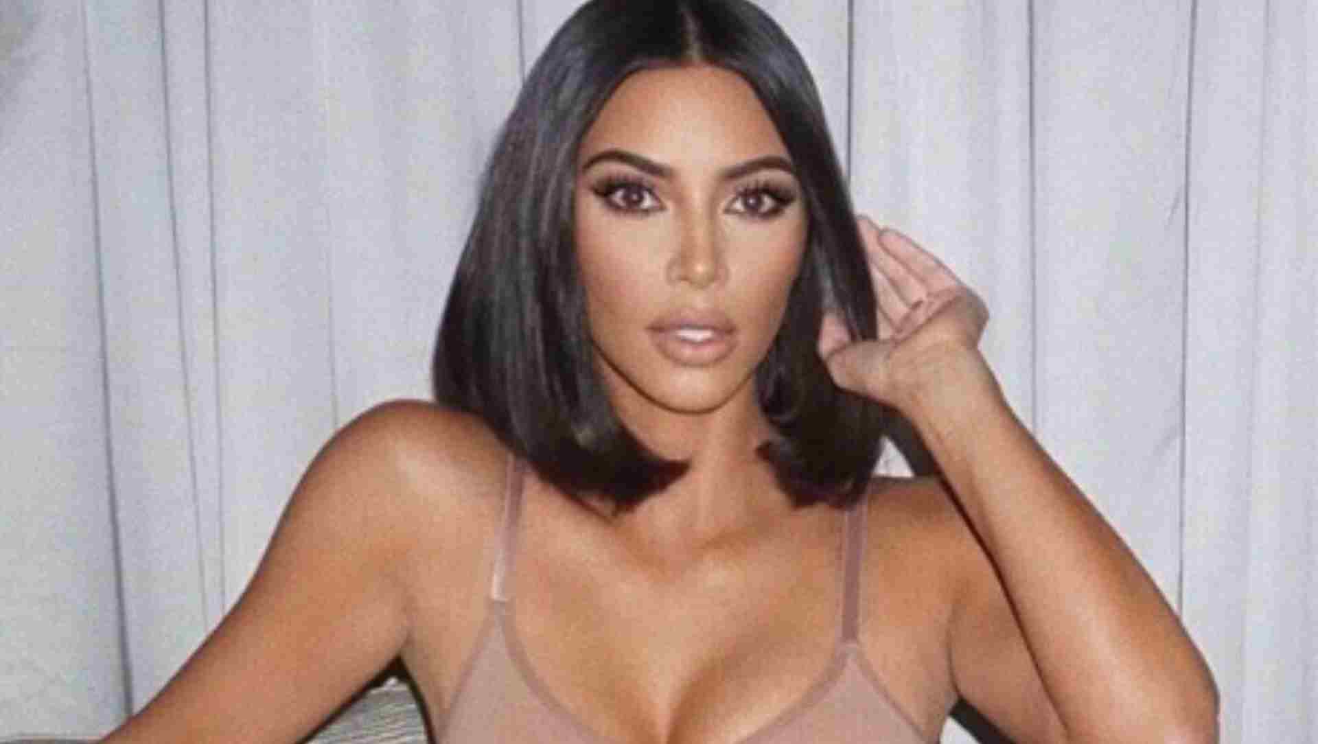 kim kardashian pezones