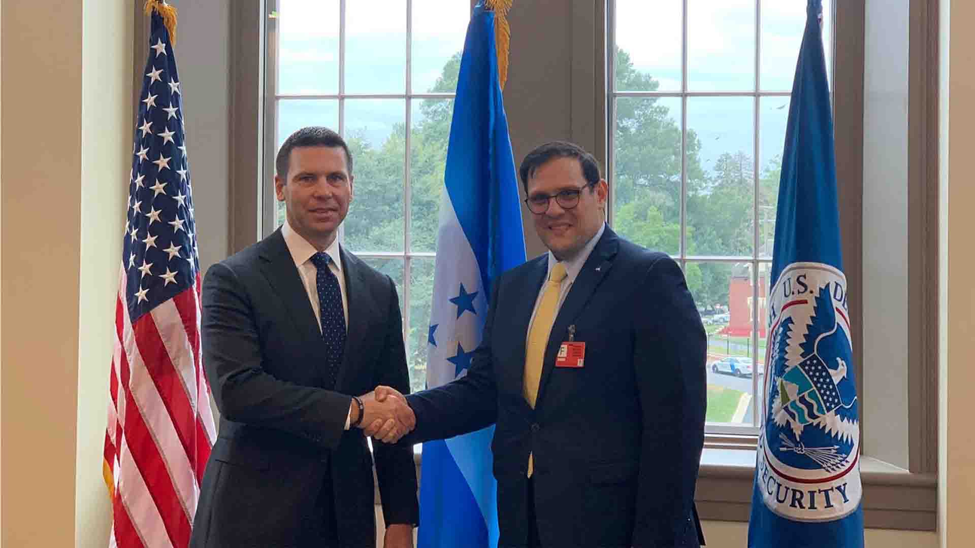 canciller Lisandro Rosales