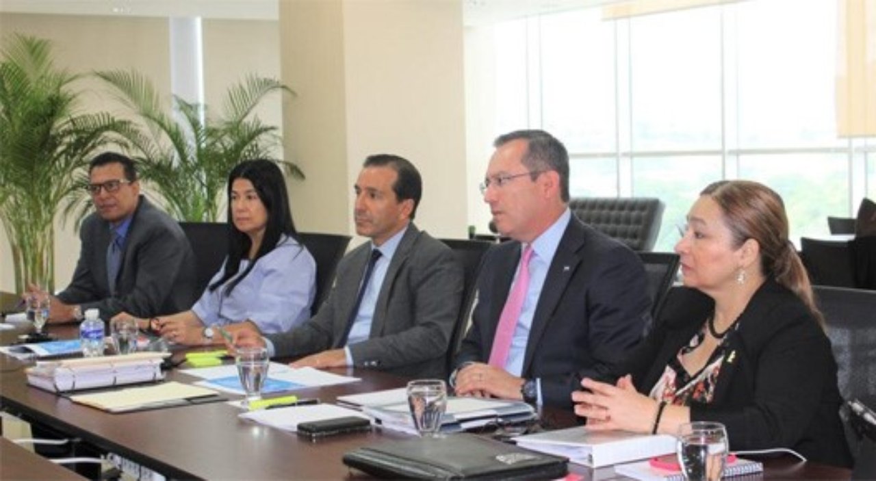 FMI Gabinete Económico