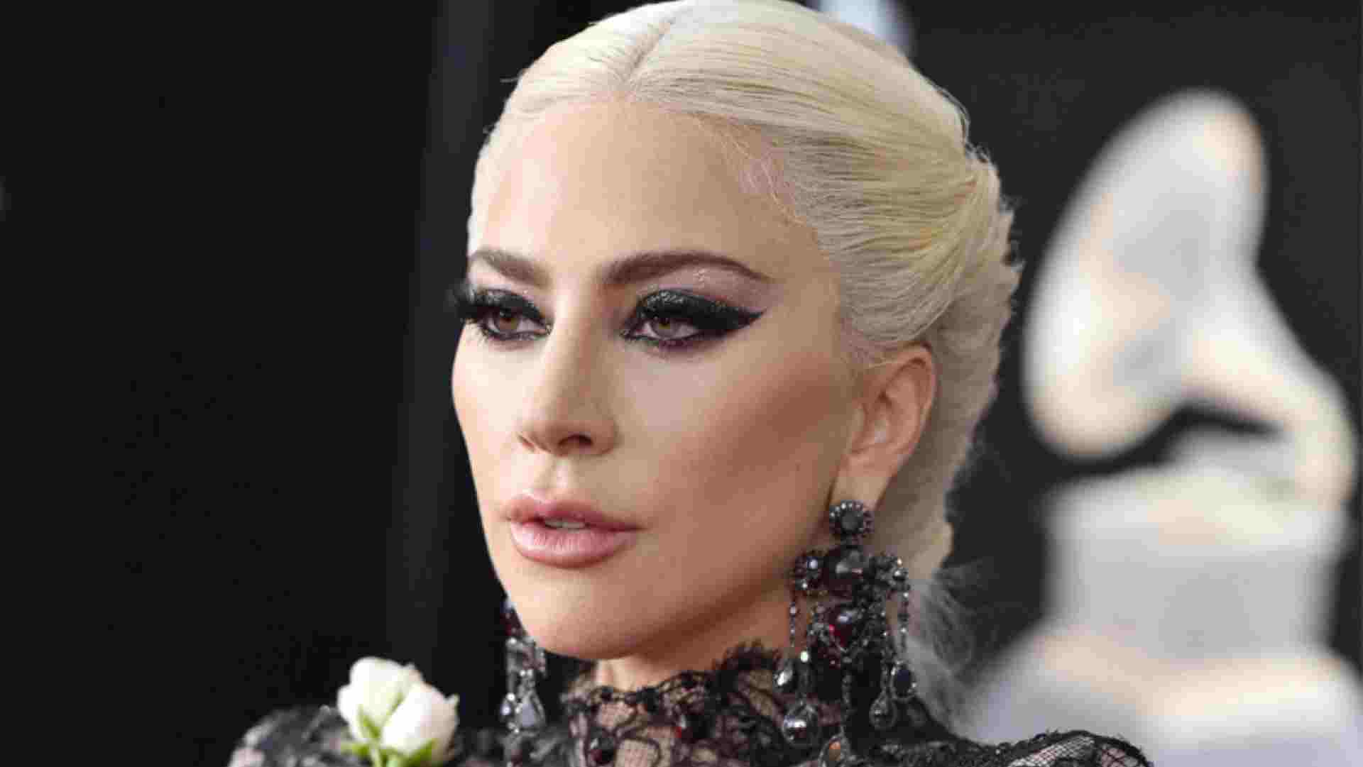 lady gaga cambio look