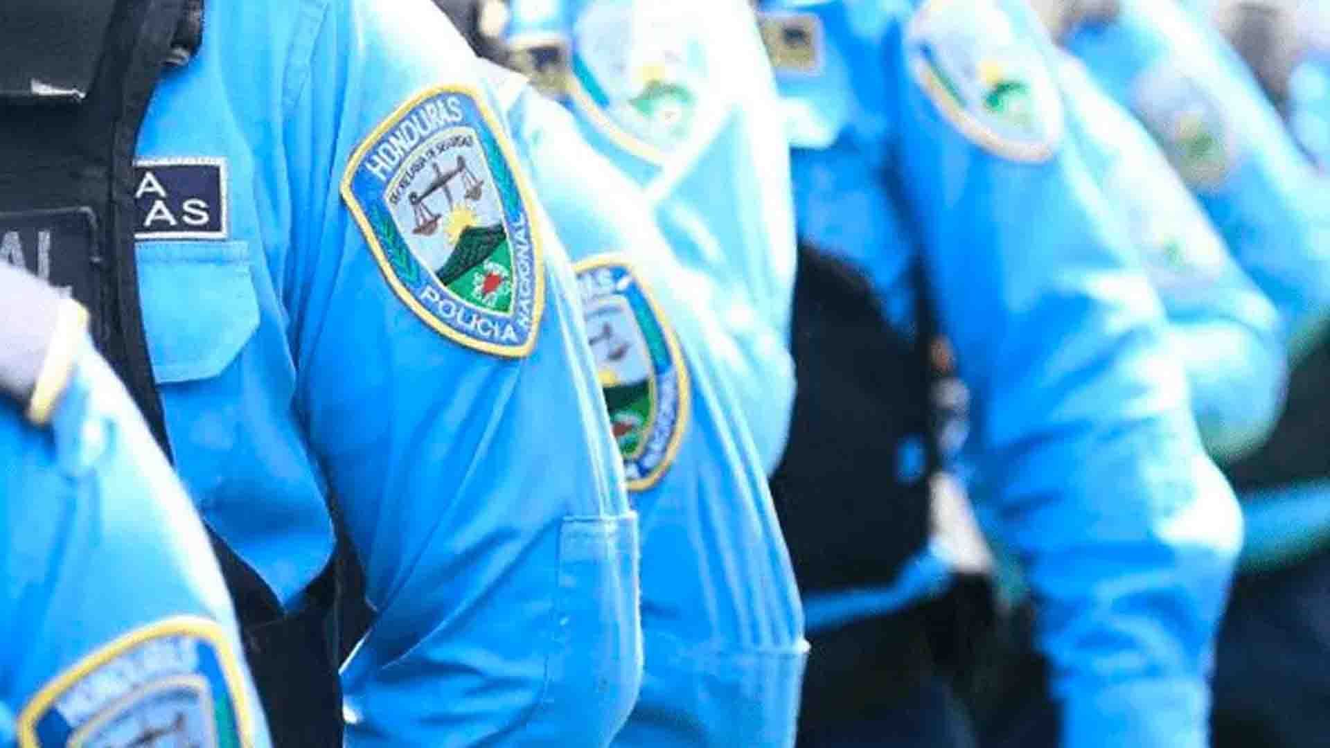 Policías nacionales y guardias civiles suspiran por las extensibles que ya  usan sus homólogos municipales y autonómicos - h50