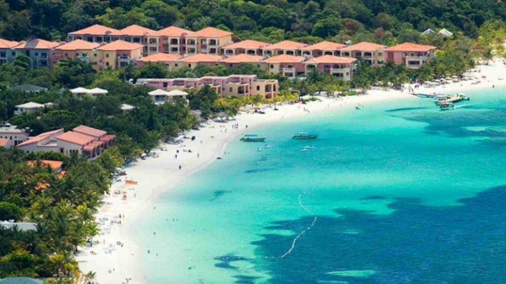 Roatán entre las mejores playas caribeñas para el 2022 