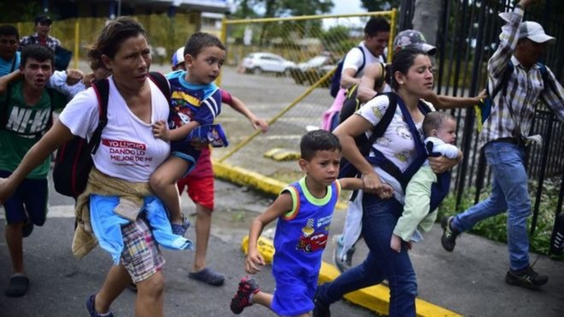 Caravana migrante: Al menos 45 menores son atendidos por Gobierno de Honduras