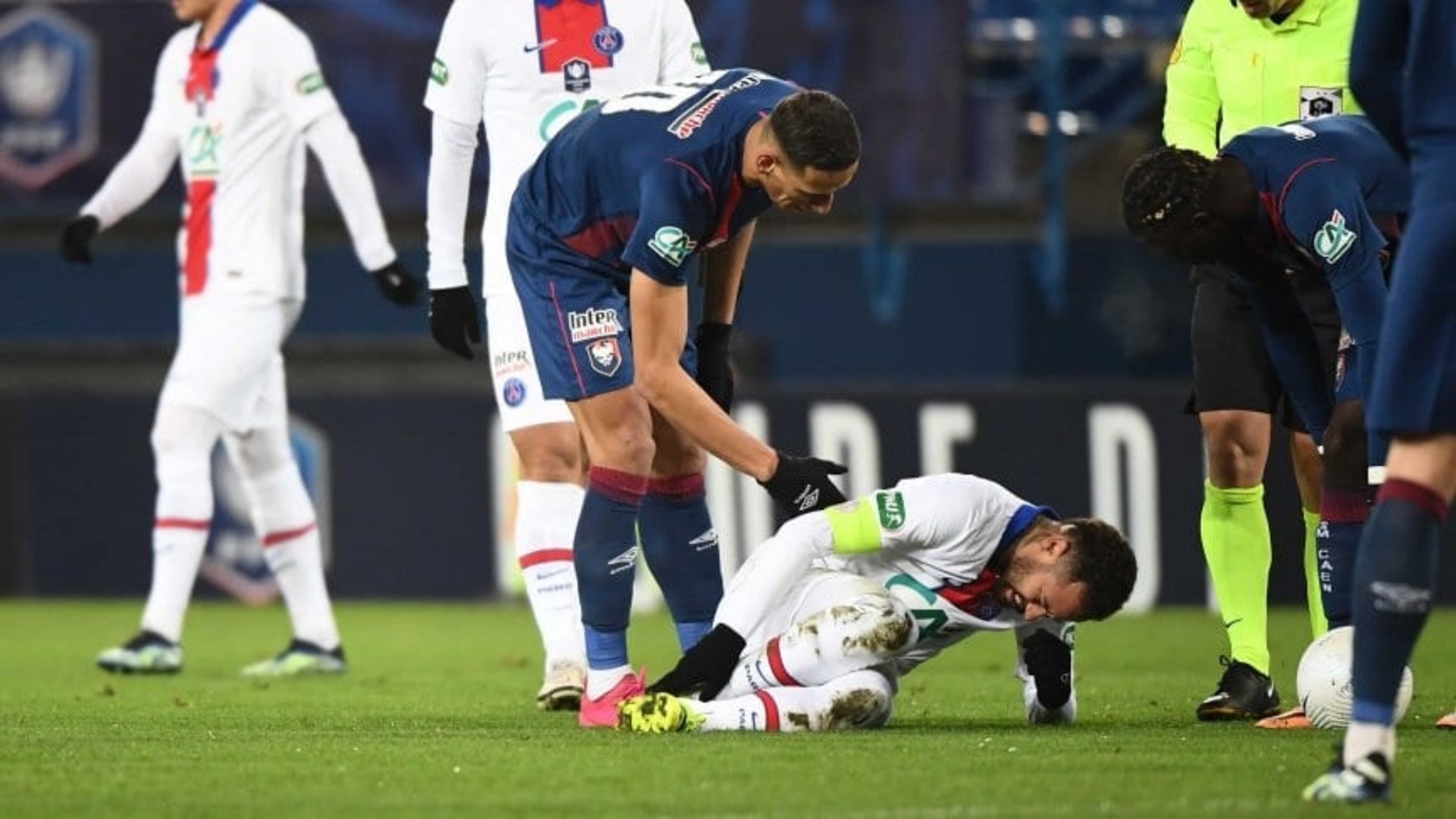 Neymar lesionado y descartado para enfrentar al Barca Neymar lesionado y descartado para enfrentar al Barca