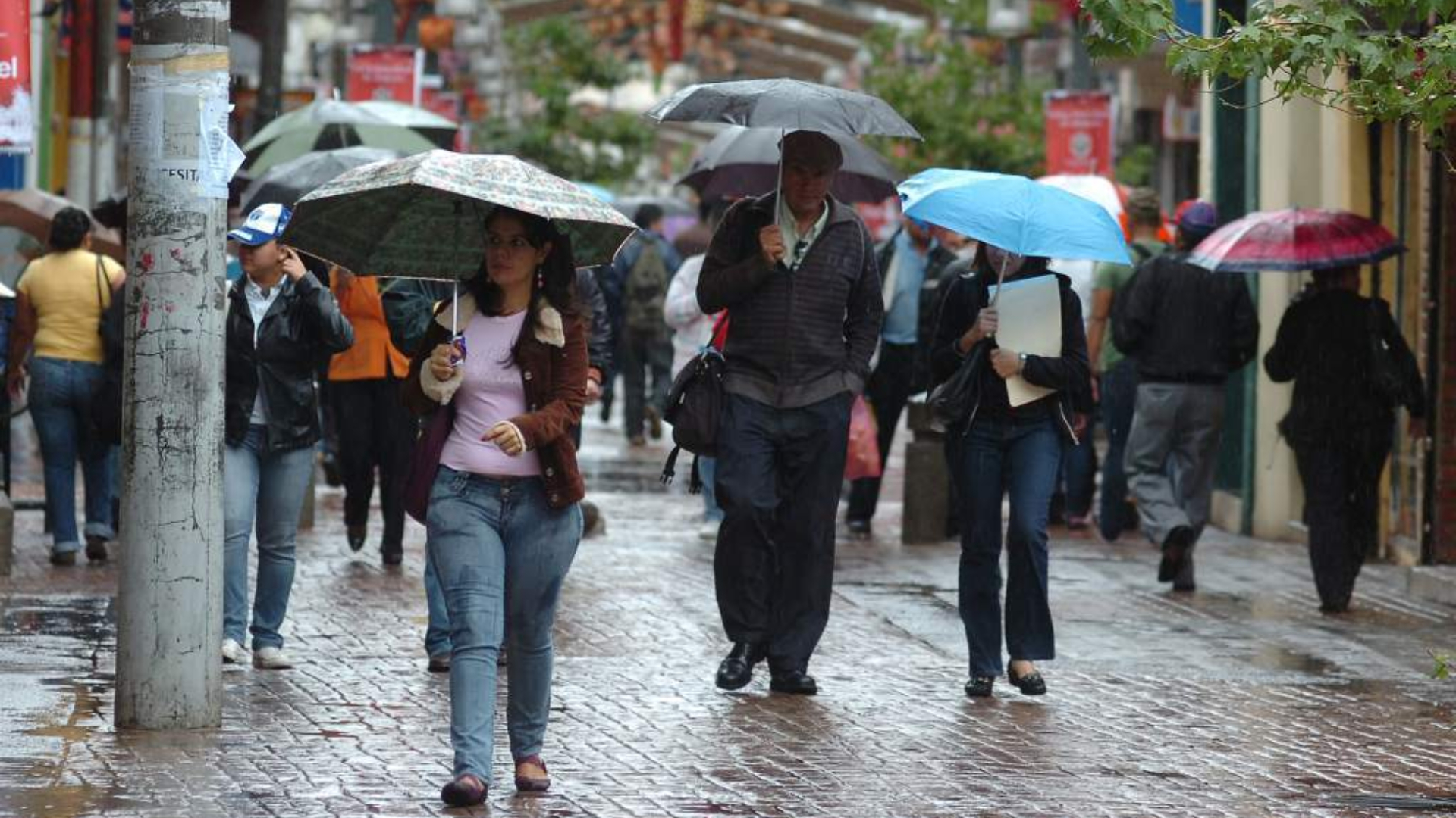 Lluvias alerta verde