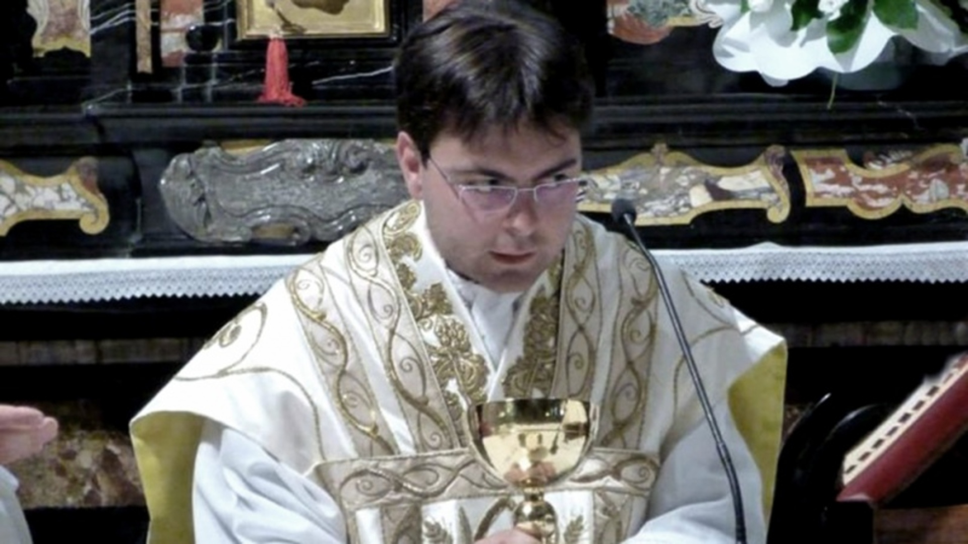 monaguillo Gabriele Martinelli