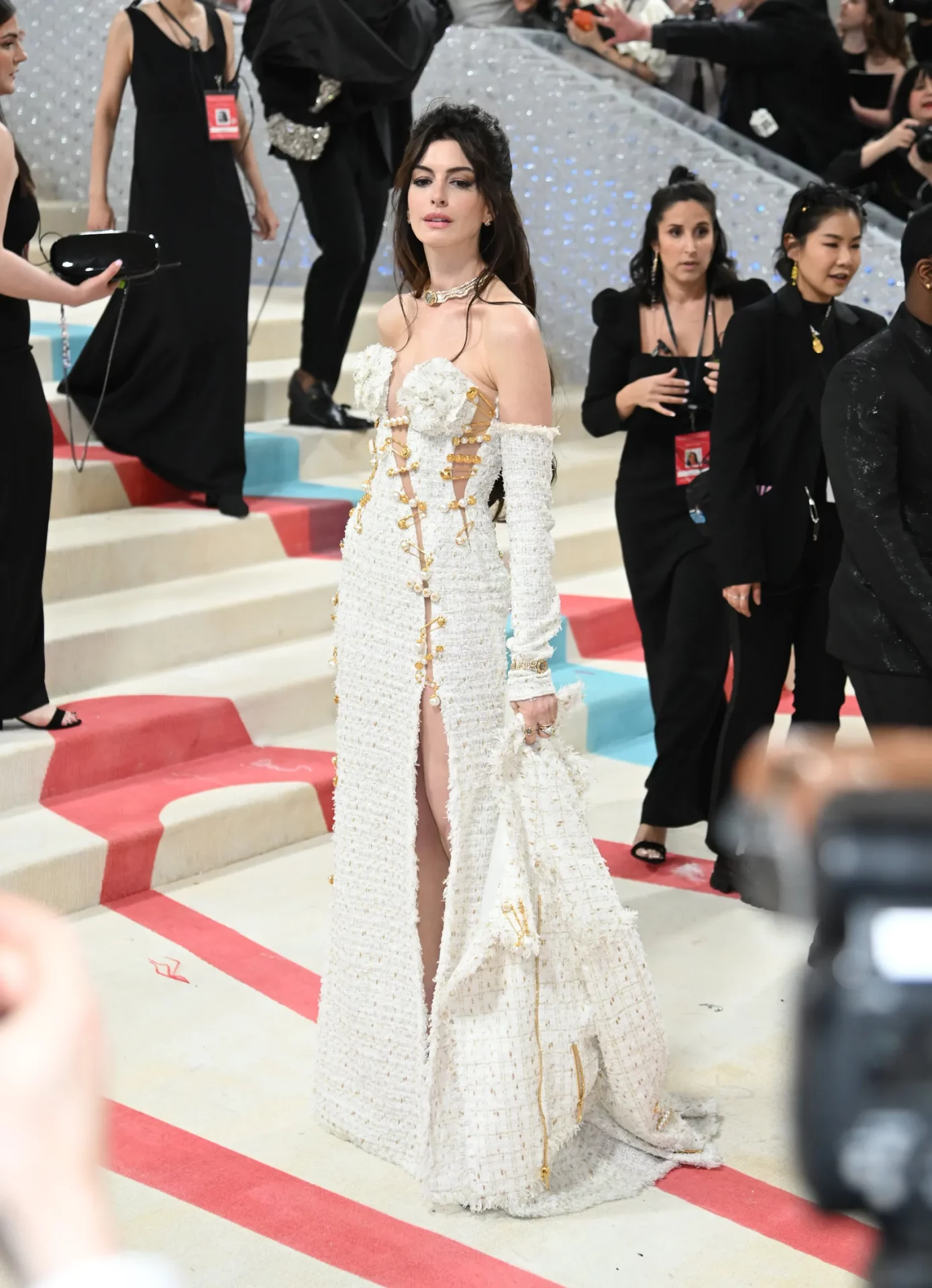 anne hathaway 2023 en met gala