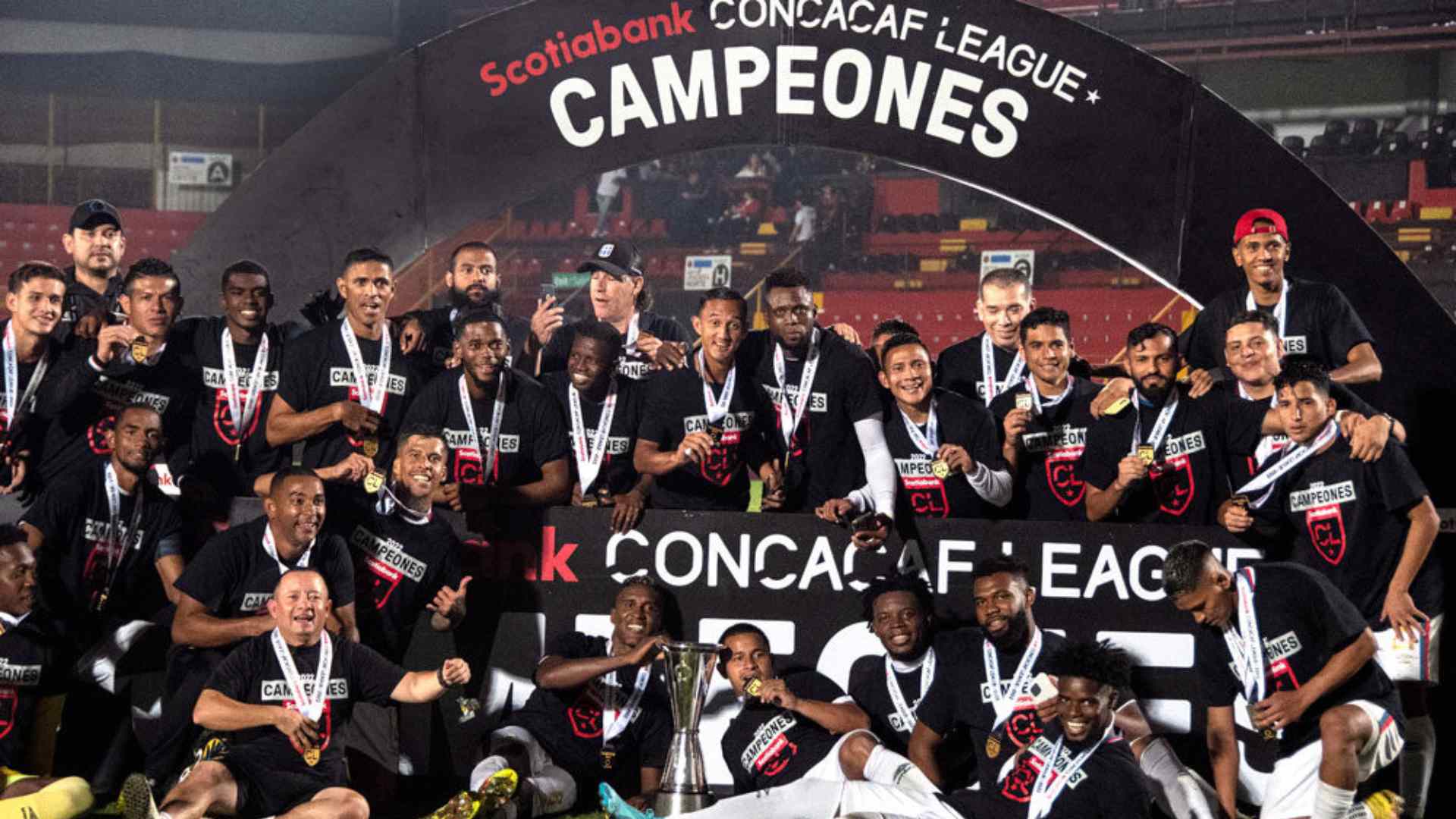 Olimpia mejor equipo