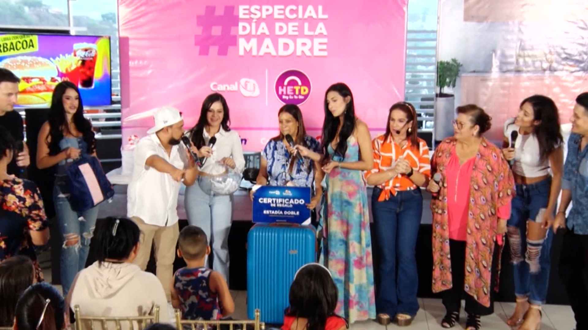 celebró 