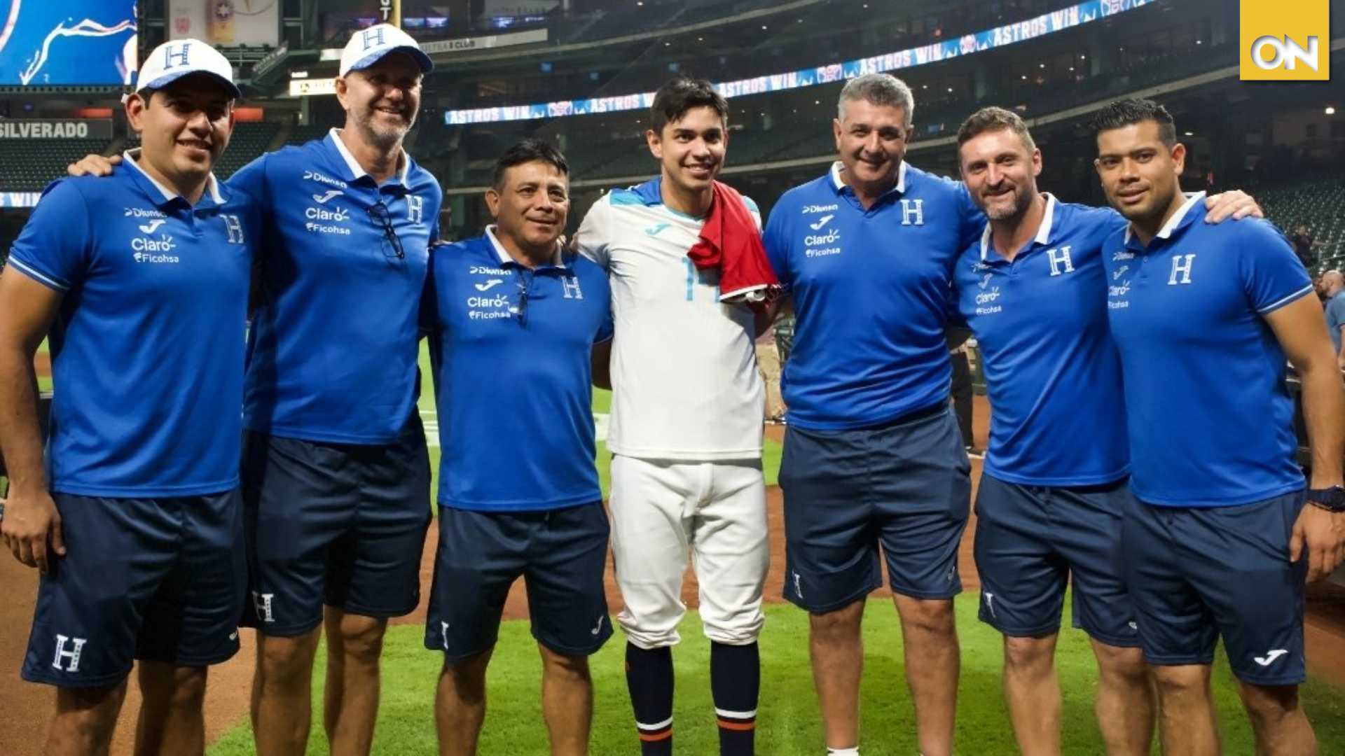 selección de honduras y mauricio dubón