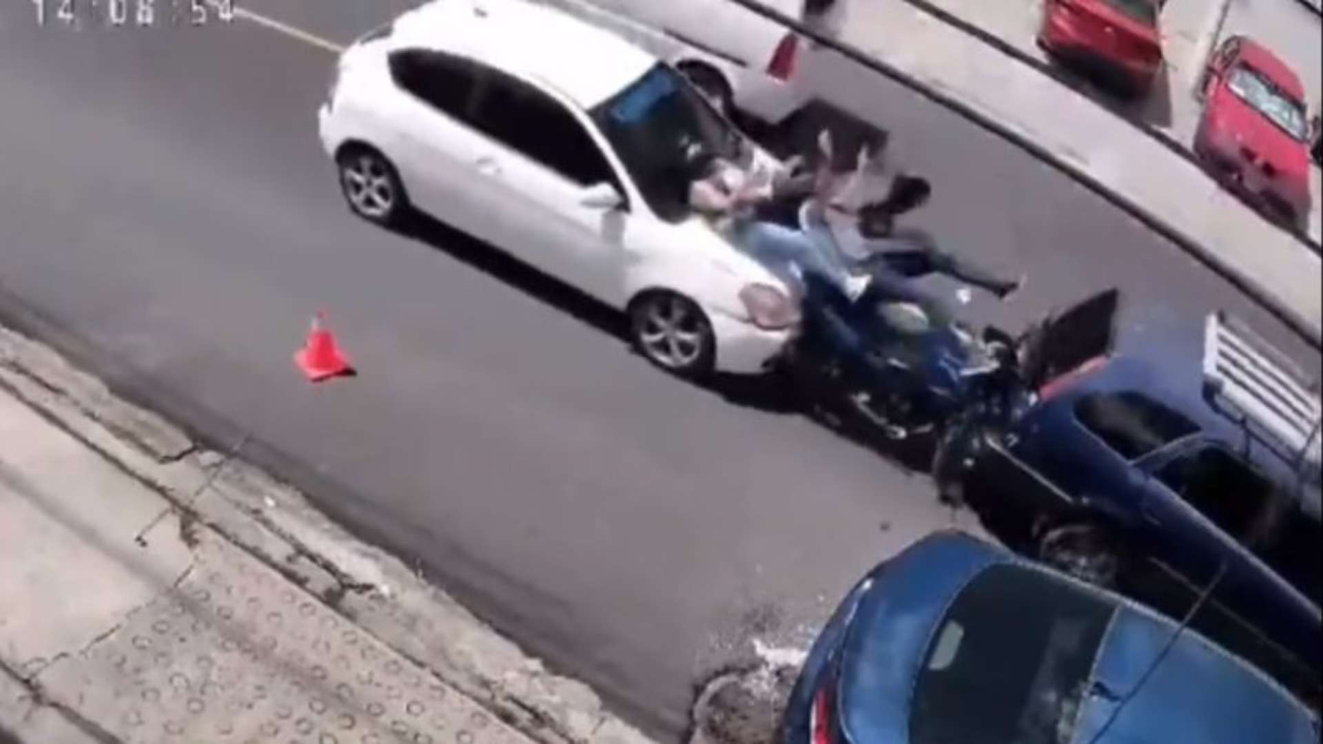 atropella