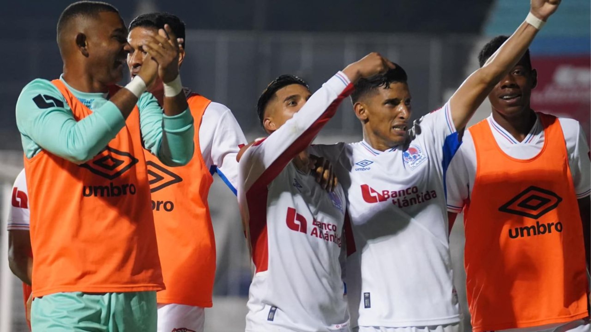 En una conferencia de Pedro Troglio, estratega del Olimpia, confirmó la ausencia de un jugador fundamental en su esquema para las semifinales contra Motagua.