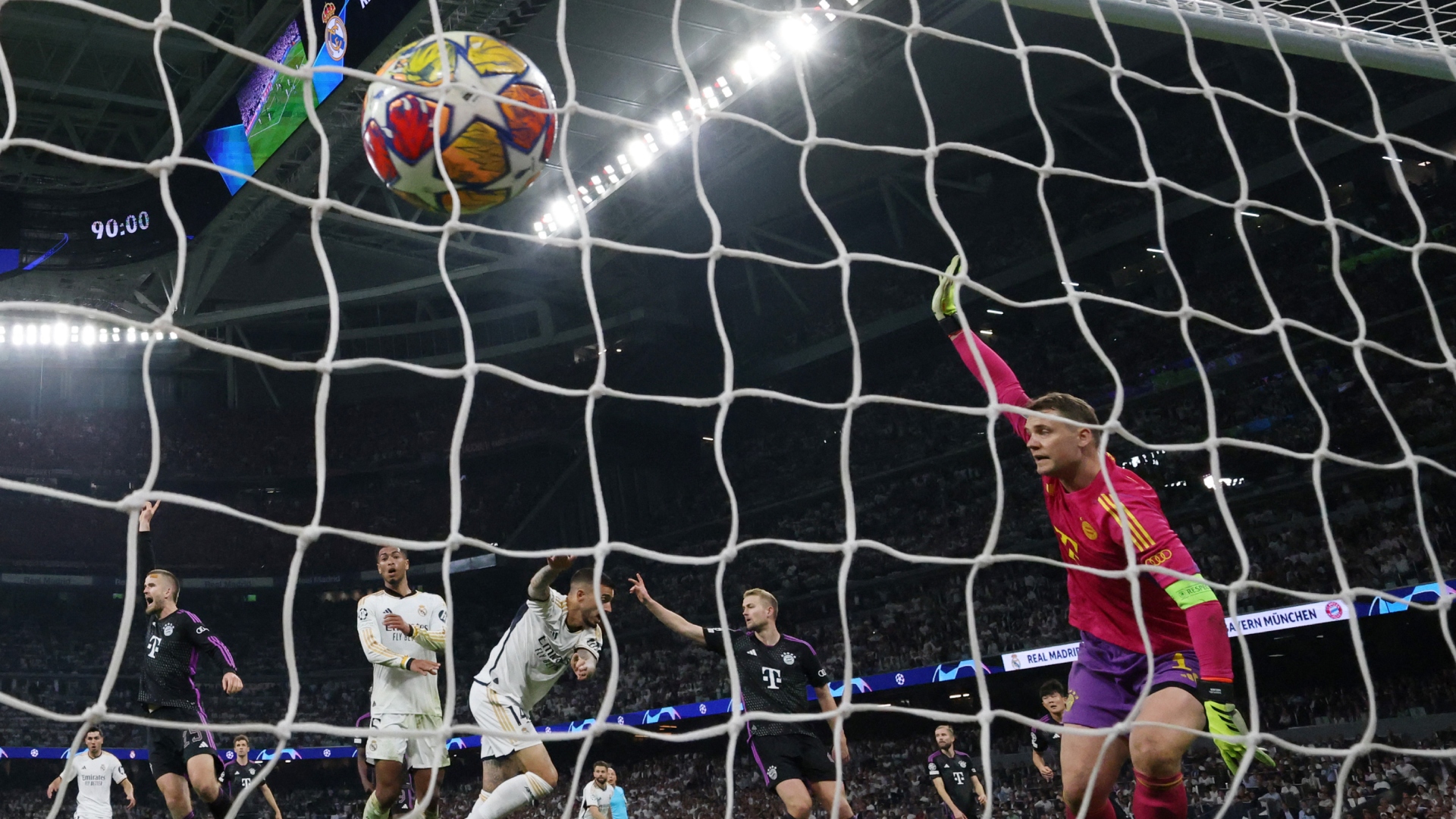 "Esto es muy amargo", admite Neuer tras error letal para el Bayern de Múnich
