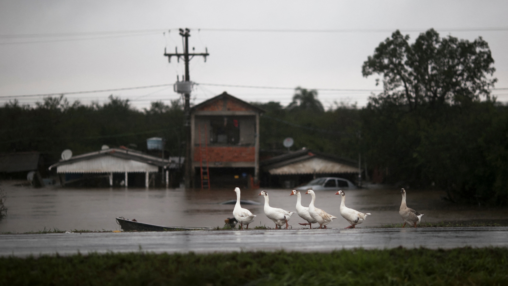 Niveles de los ríos vuelven a elevarse en el sur de Brasil arrasado por inundaciones