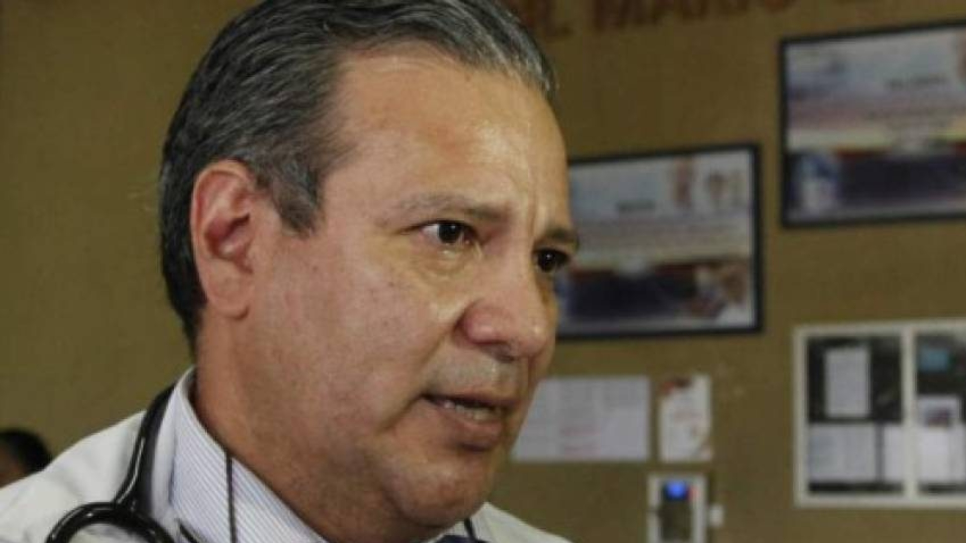 Universidades privadas deben tener hospitales propios para prácticas de estudiantes