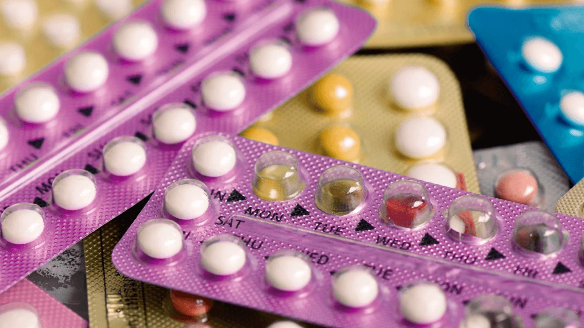 Influencers difunden 'información dañina' de píldora anticonceptiva