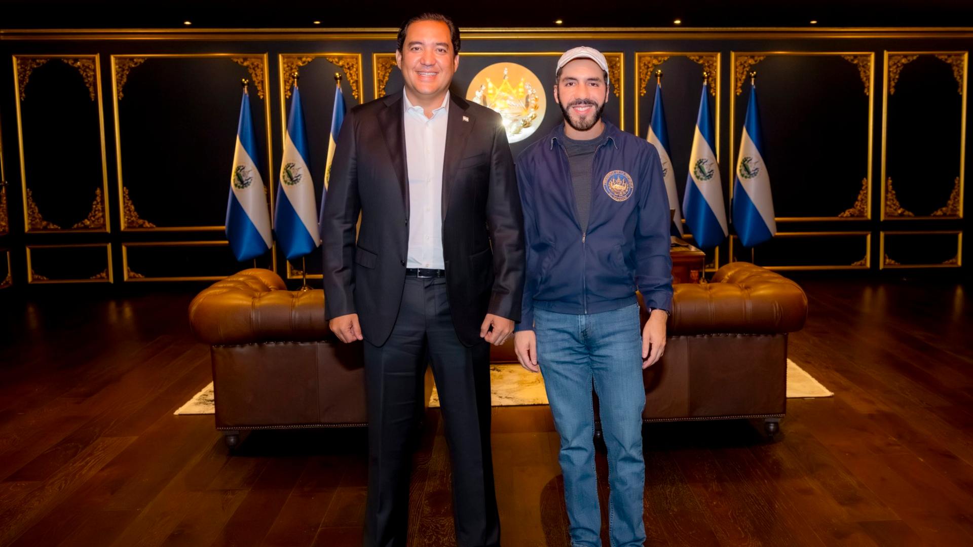 Héctor Manuel Zelaya se reúne con Nayib Bukele
