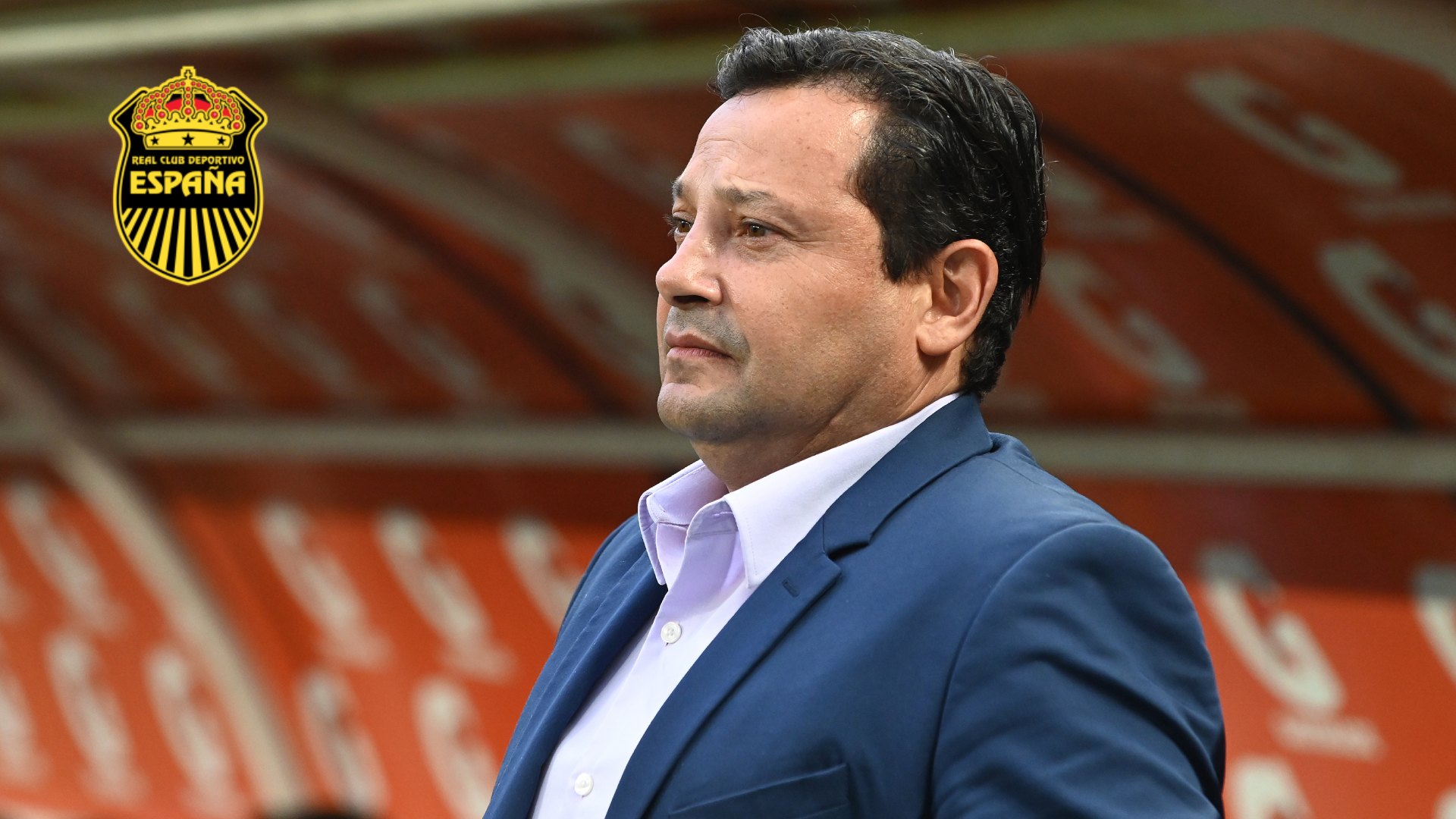 Jeaustin Campos, un nombre respetado en el ámbito del fútbol centroamericano, está siendo considerado como una opción primordial para dirigir al Real España.
