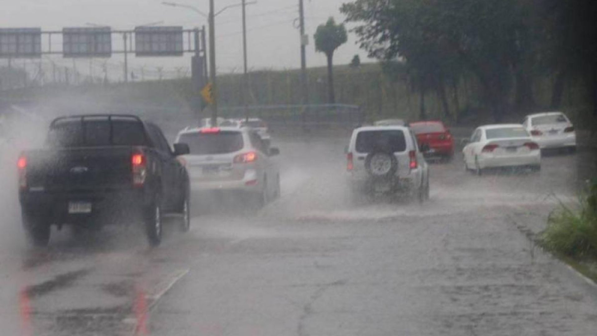 Precauciones para manejar con lluvia