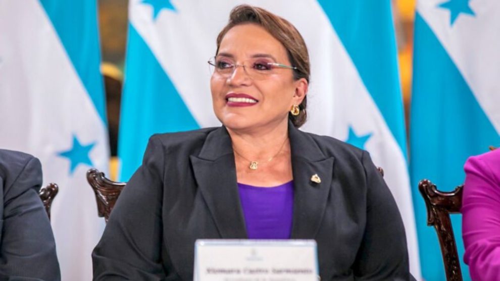 Xiomara Castro entre los mejores jefes de Estado en la aprobación de Gestión Presidencial, según encuesta CID Gallup