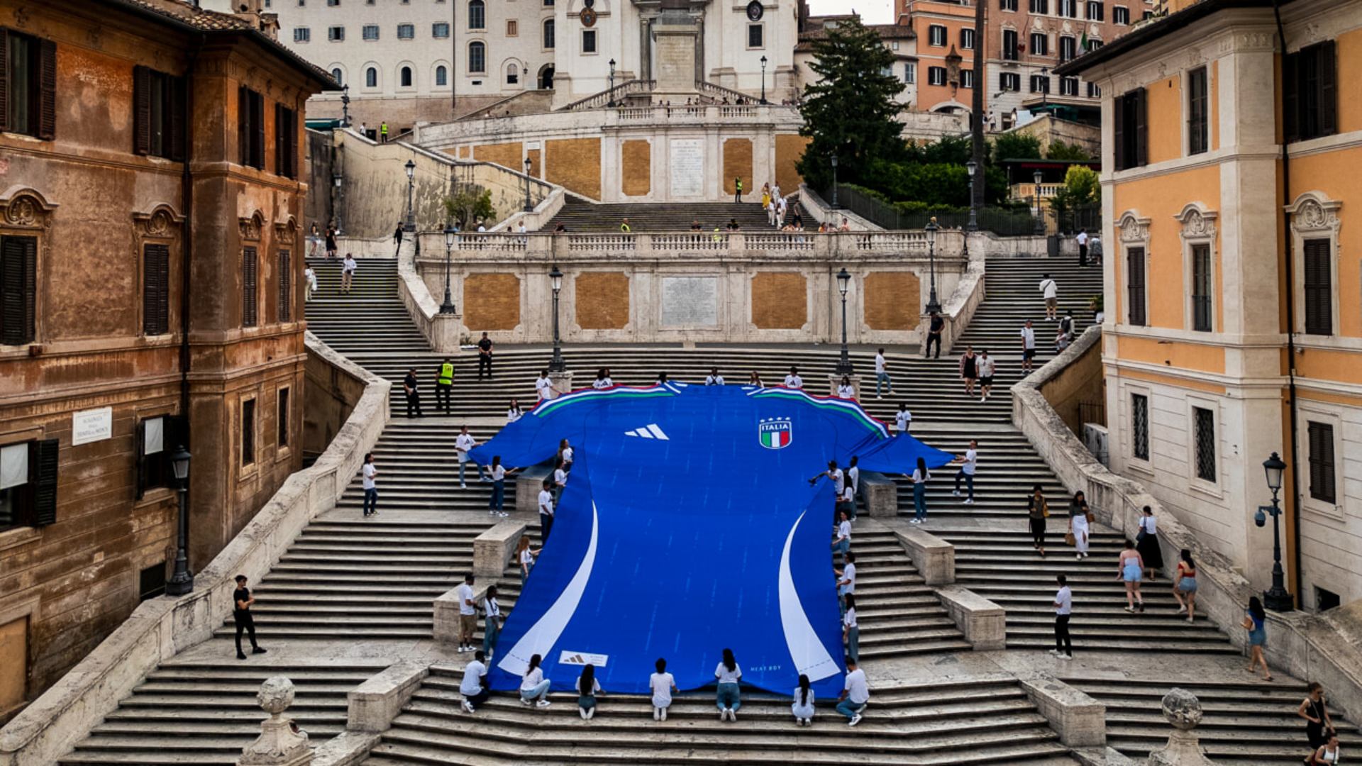A pocas horas del esperado enfrentamiento entre Italia y España en la segunda jornada de la fase de grupos de la Eurocopa 2024, la Federación de Fútbol Italiana ha desatado una polémica con un acto que ha encendido los ánimos.