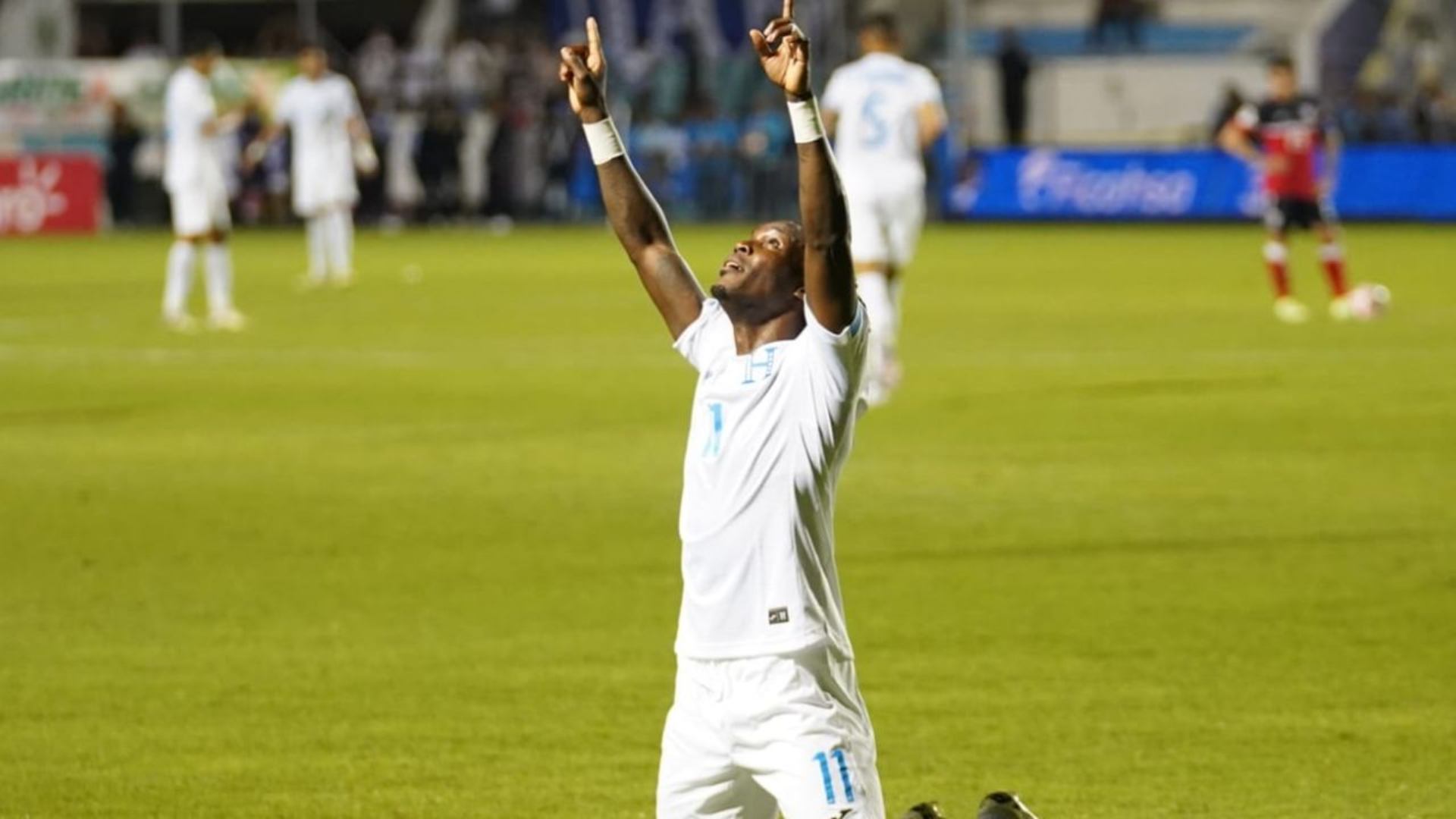 El impulso del gol igualador dio confianza a Honduras, que rápidamente tomó el control del juego. Edwin Rodríguez amplió la ventaja para los locales al comienzo del segundo tiempo, mientras que Rubilio Castillo sentenció el encuentro con un gol al minuto 36 de la segunda mitad.