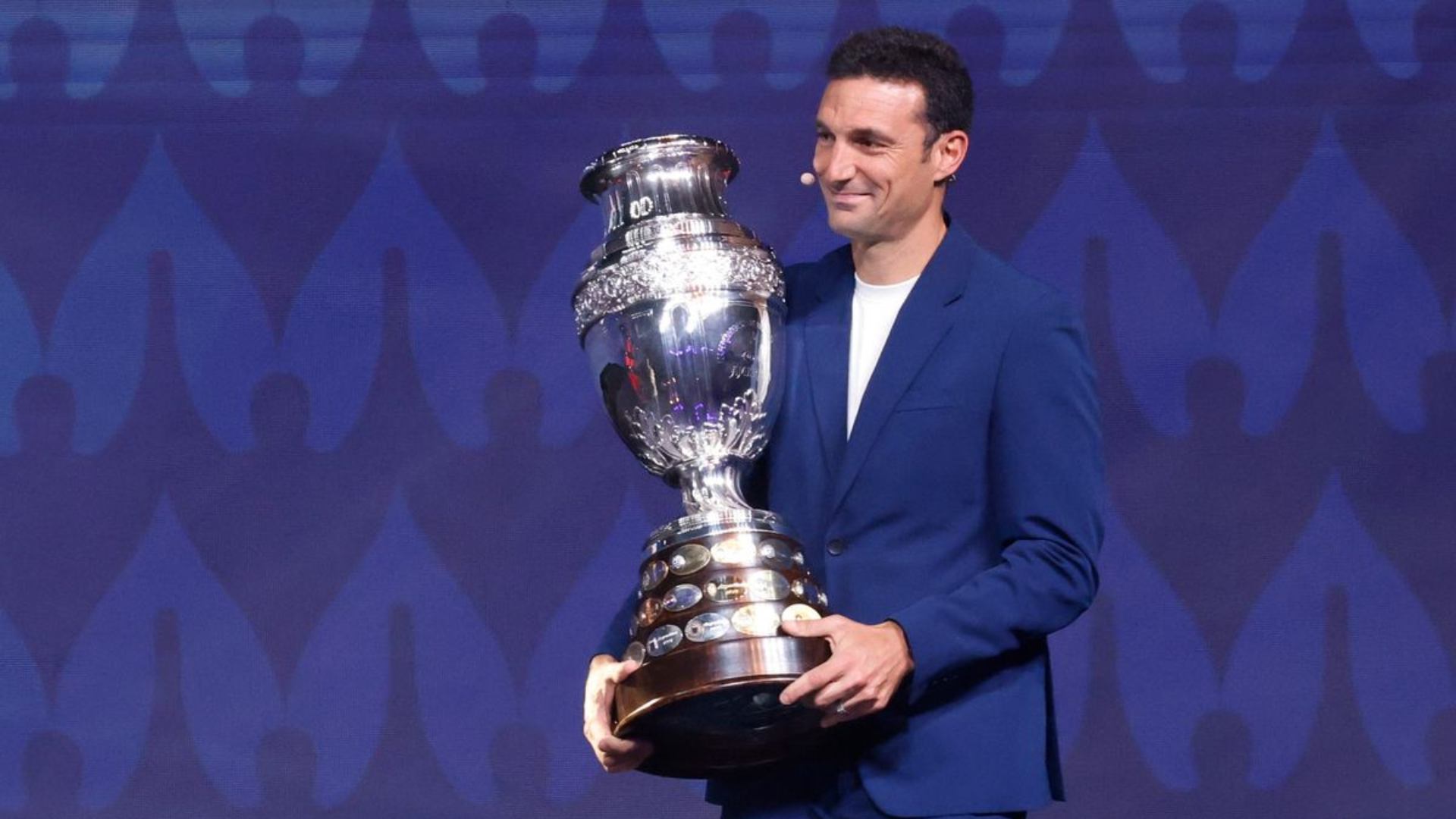 Con la Copa América a punto de comenzar en Estados Unidos, se revelan los salarios anuales de los entrenadores de las selecciones participantes.