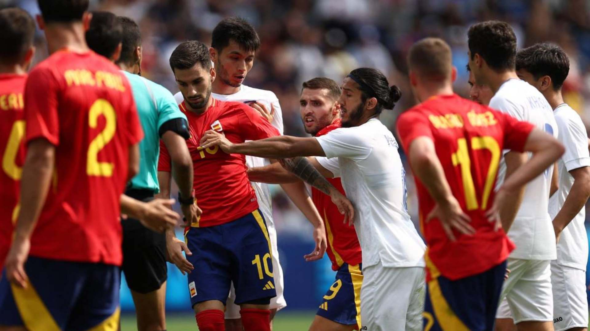 La fase de grupos del torneo de fútbol masculino en los Juegos Olímpicos de París 2024 llegó a su fin, y con ella, los enfrentamientos de cuartos de final se han definido, prometiendo una jornada llena de emoción y tensión.