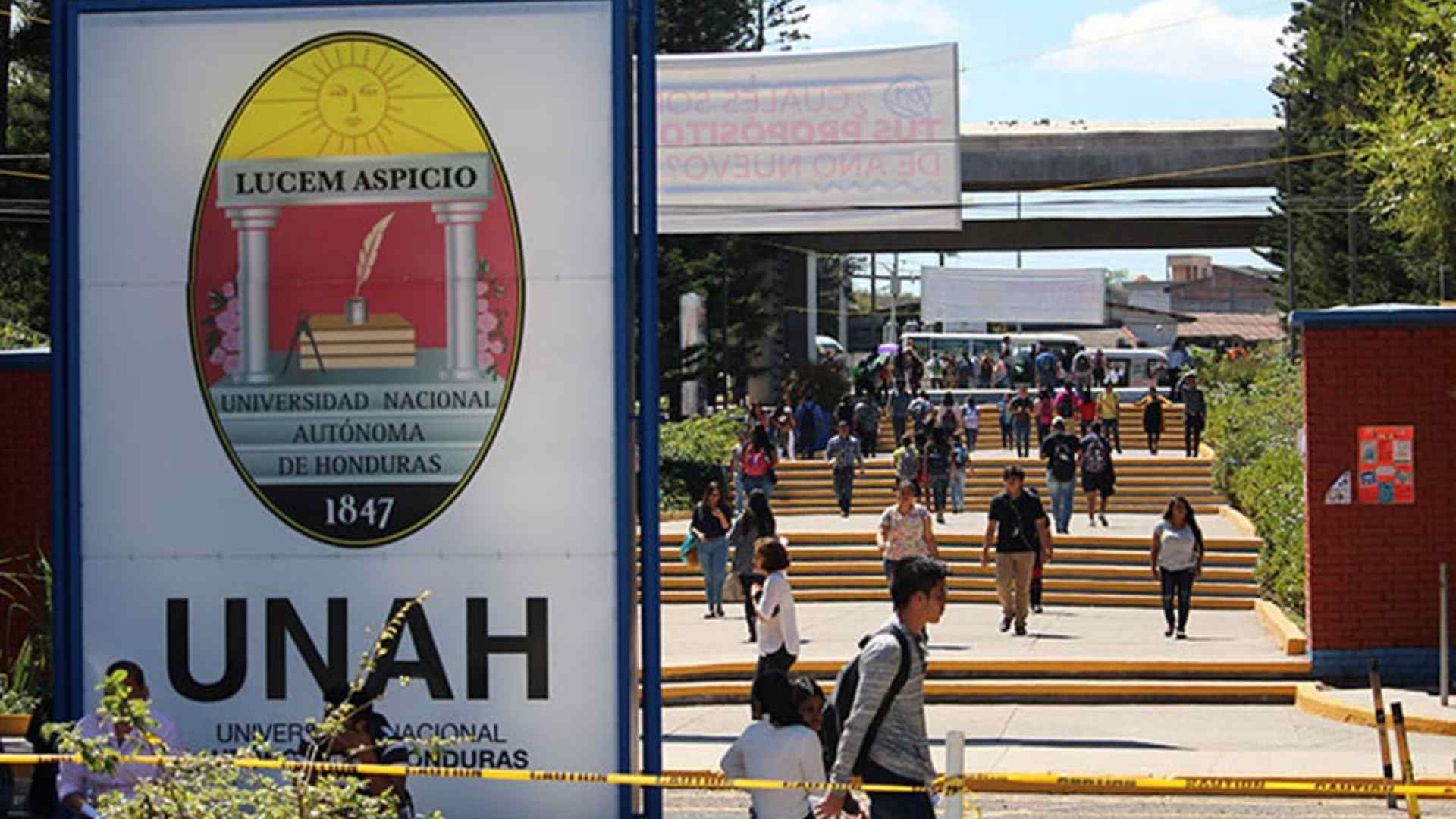 ¿Cuáles son las carreras que la UNAH impartirá a distancia? 