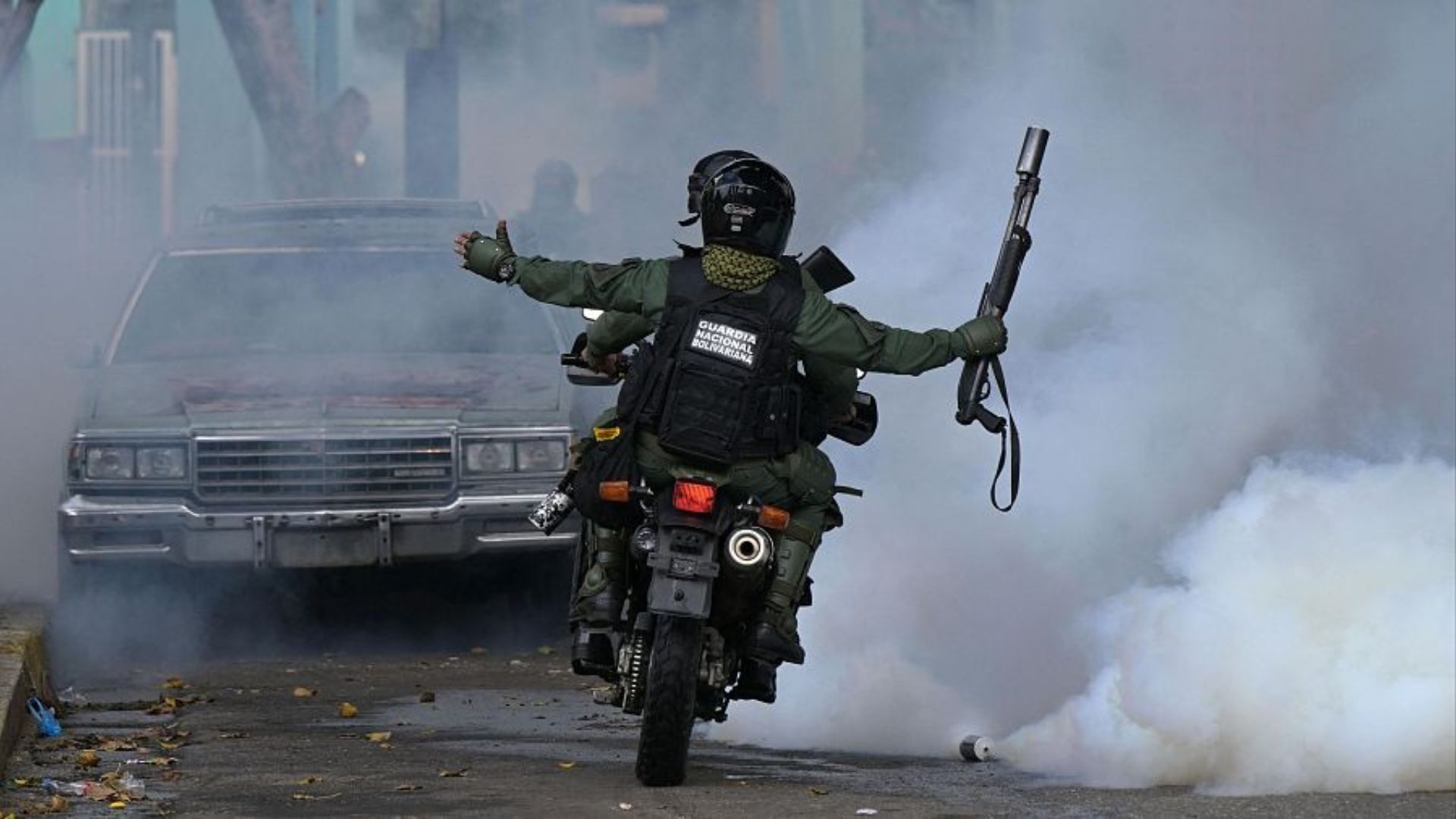 Dos de los muertos en las protestas en Venezuela son menores de edad.