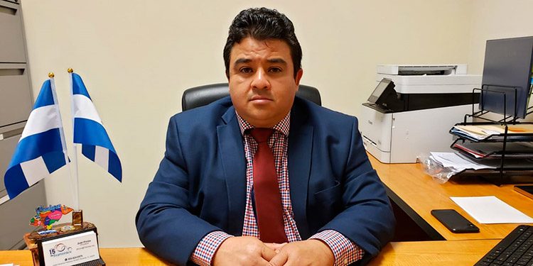 Juan Flores