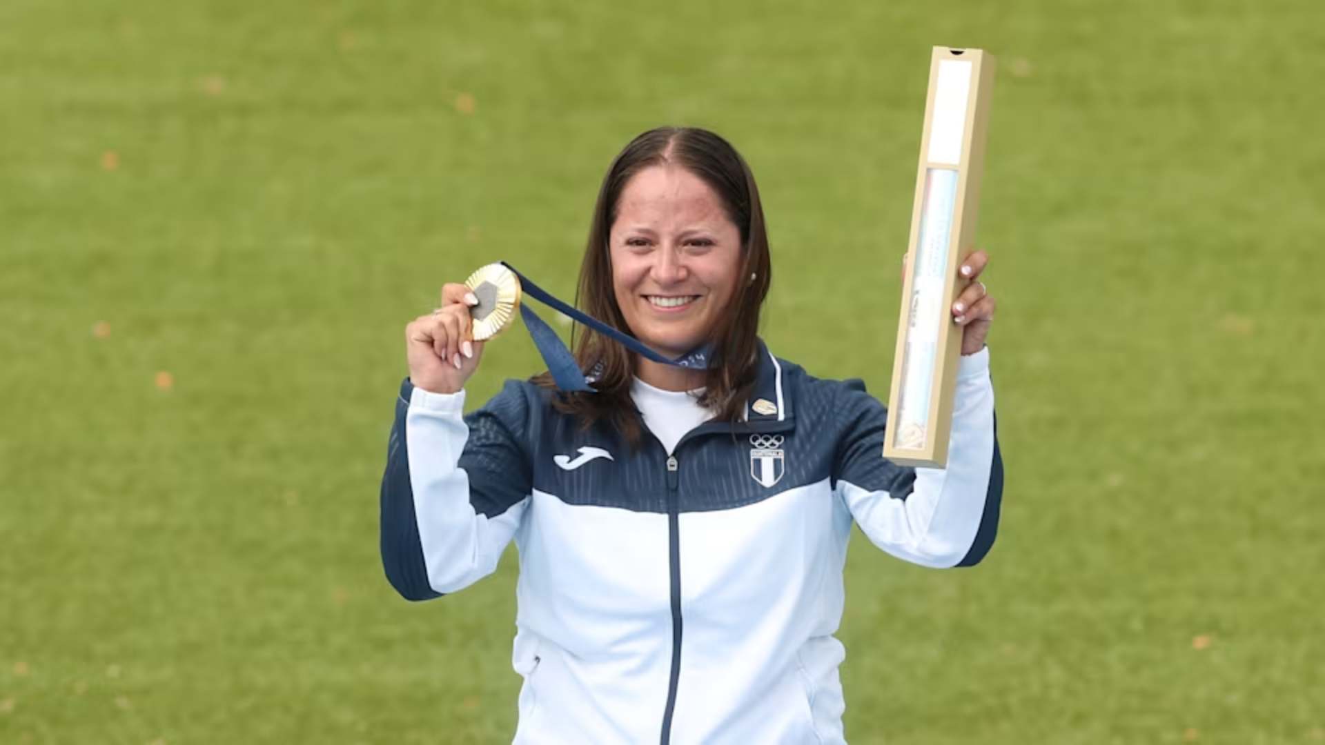 Guatemala celebra un logro histórico en los Juegos Olímpicos de París 2024, con la tiradora Adriana Ruano consagrándose como la primera campeona olímpica en la historia del país.