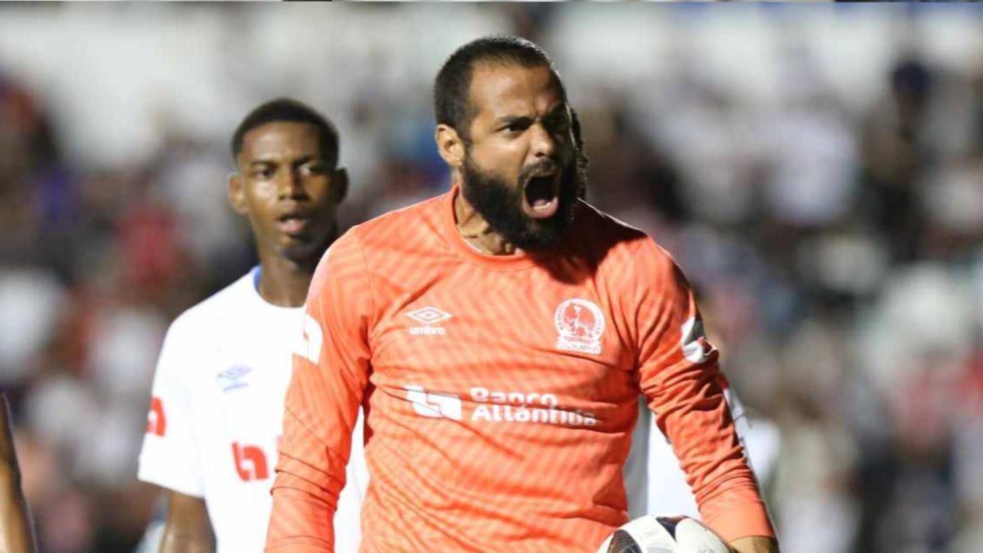 Edrick Menjívar salva a Olimpia en el clásico hondureño: Un penal crucial y una atajada heroica