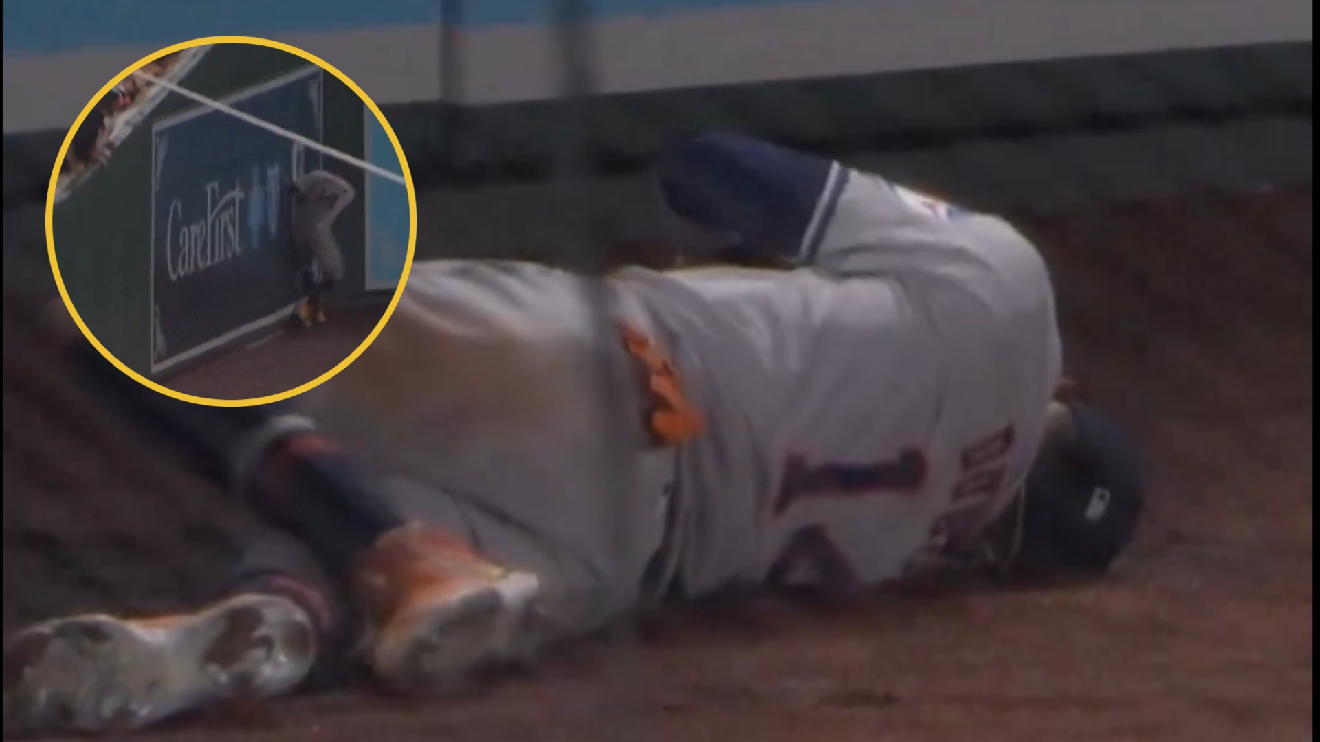 Así fue el choque de Mauricio Dubón en juego de los Astros