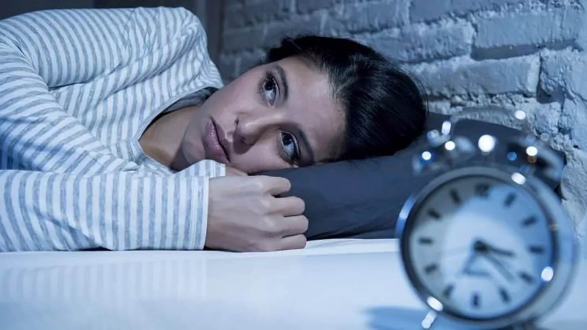 dormir tarde