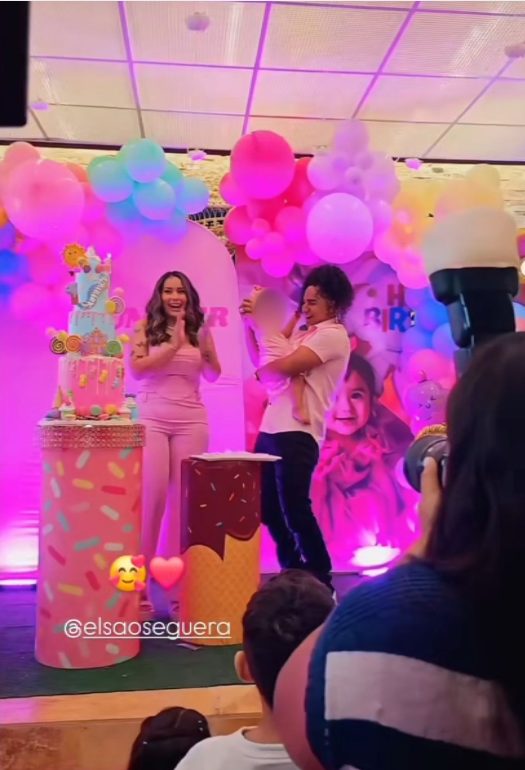 cumpleaños de la hija de Elsa 