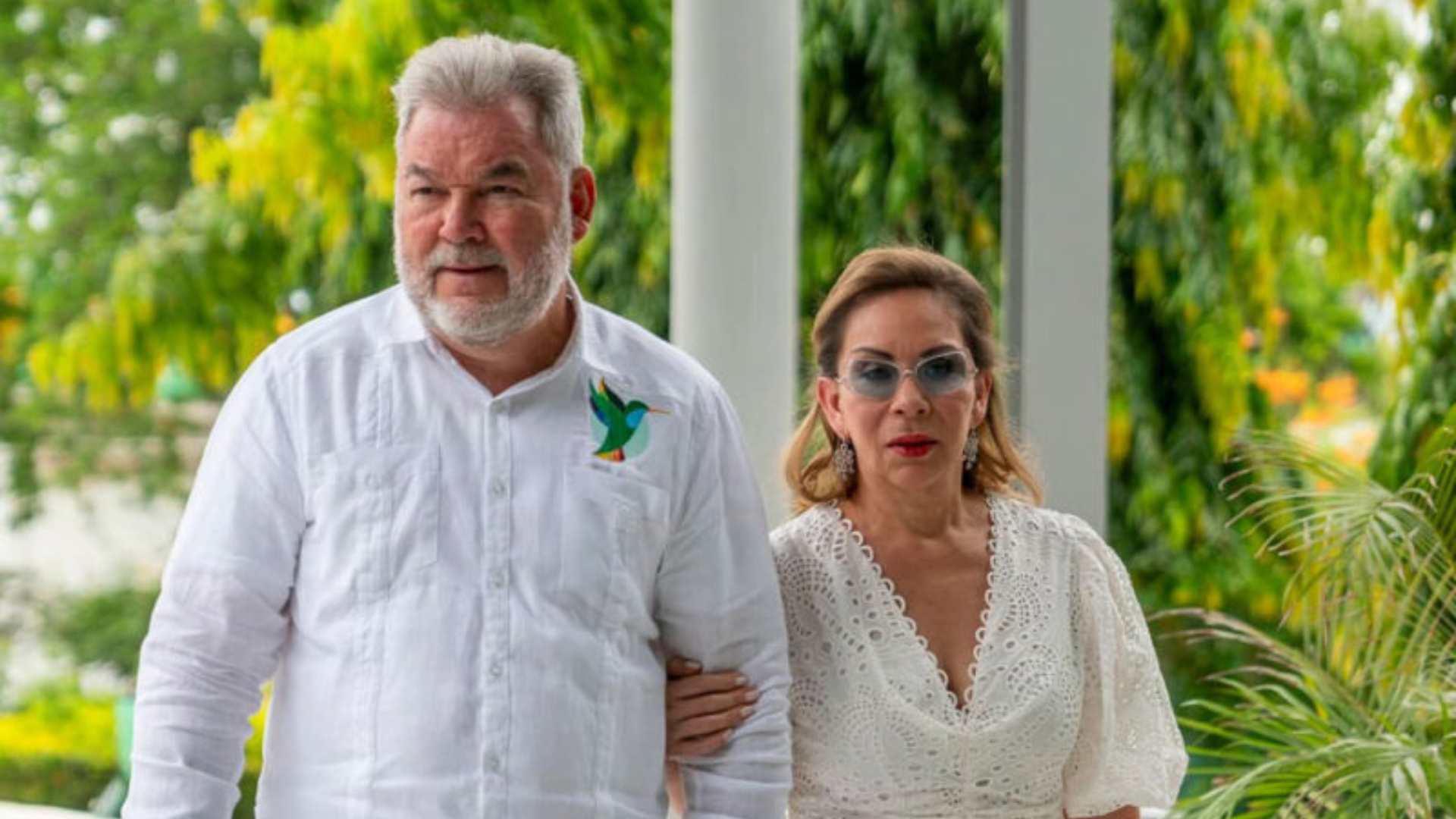 roberto contreras esposa
