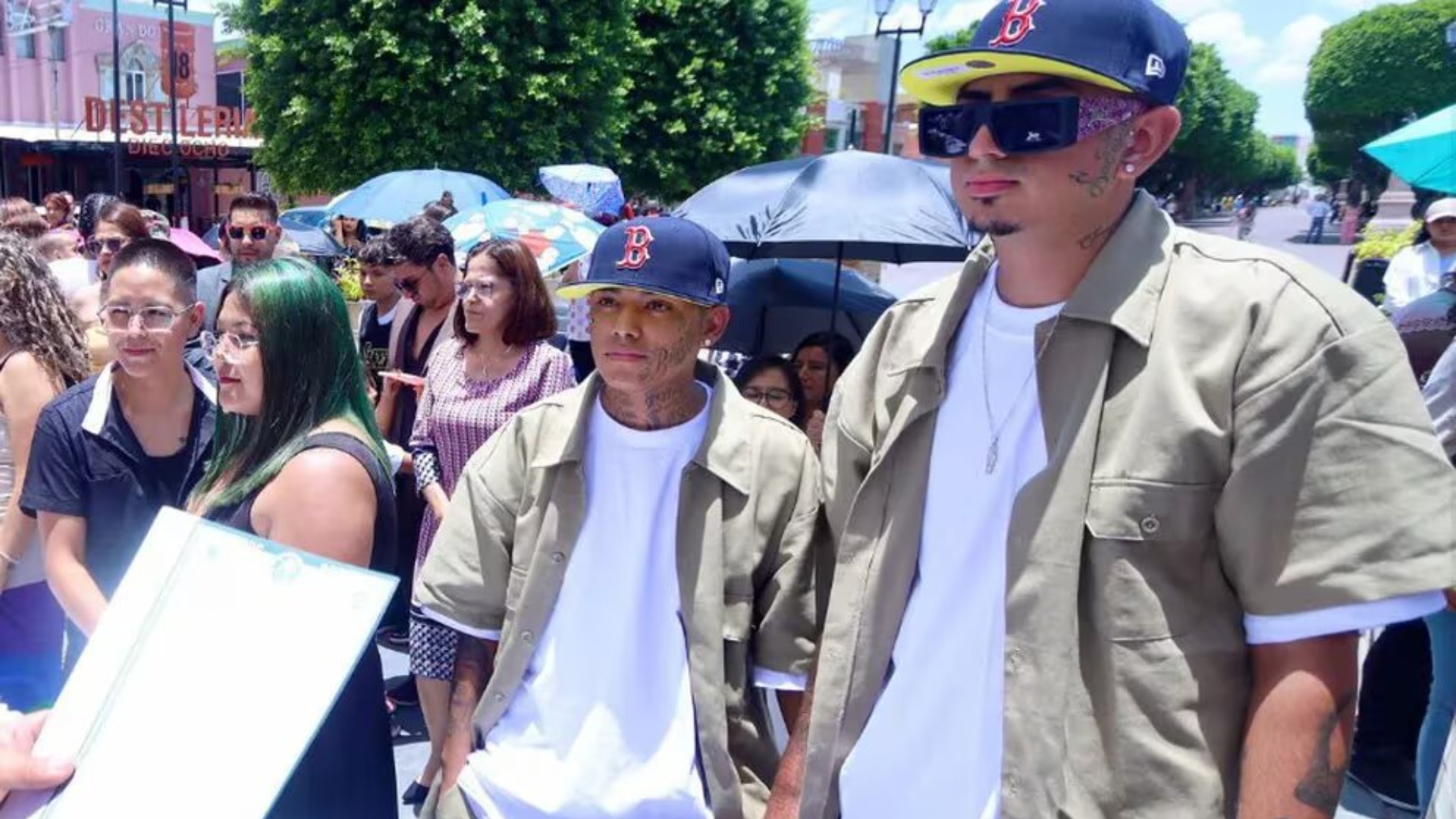 pareja de cholos se casa en México