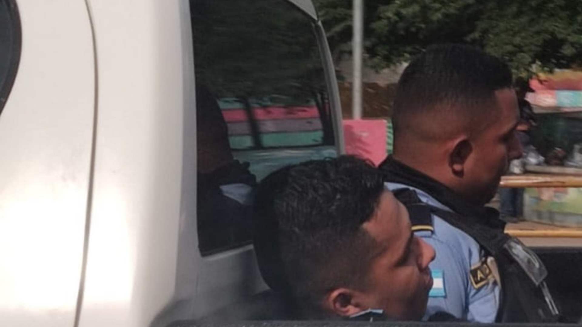 Agentes de la policía nacional detenidos por cobro de dinero
