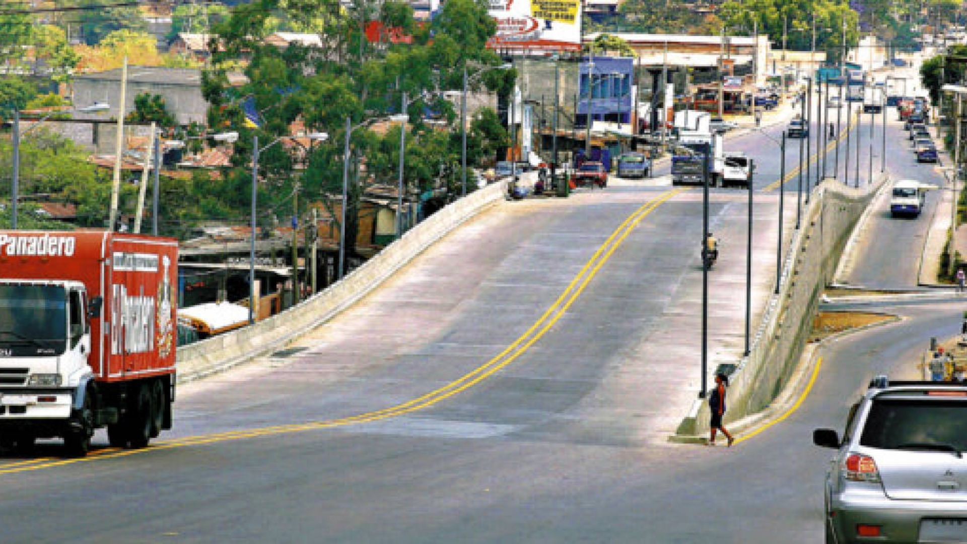 Encuentran a cobrador sin vida en una cuneta en El Carrizal