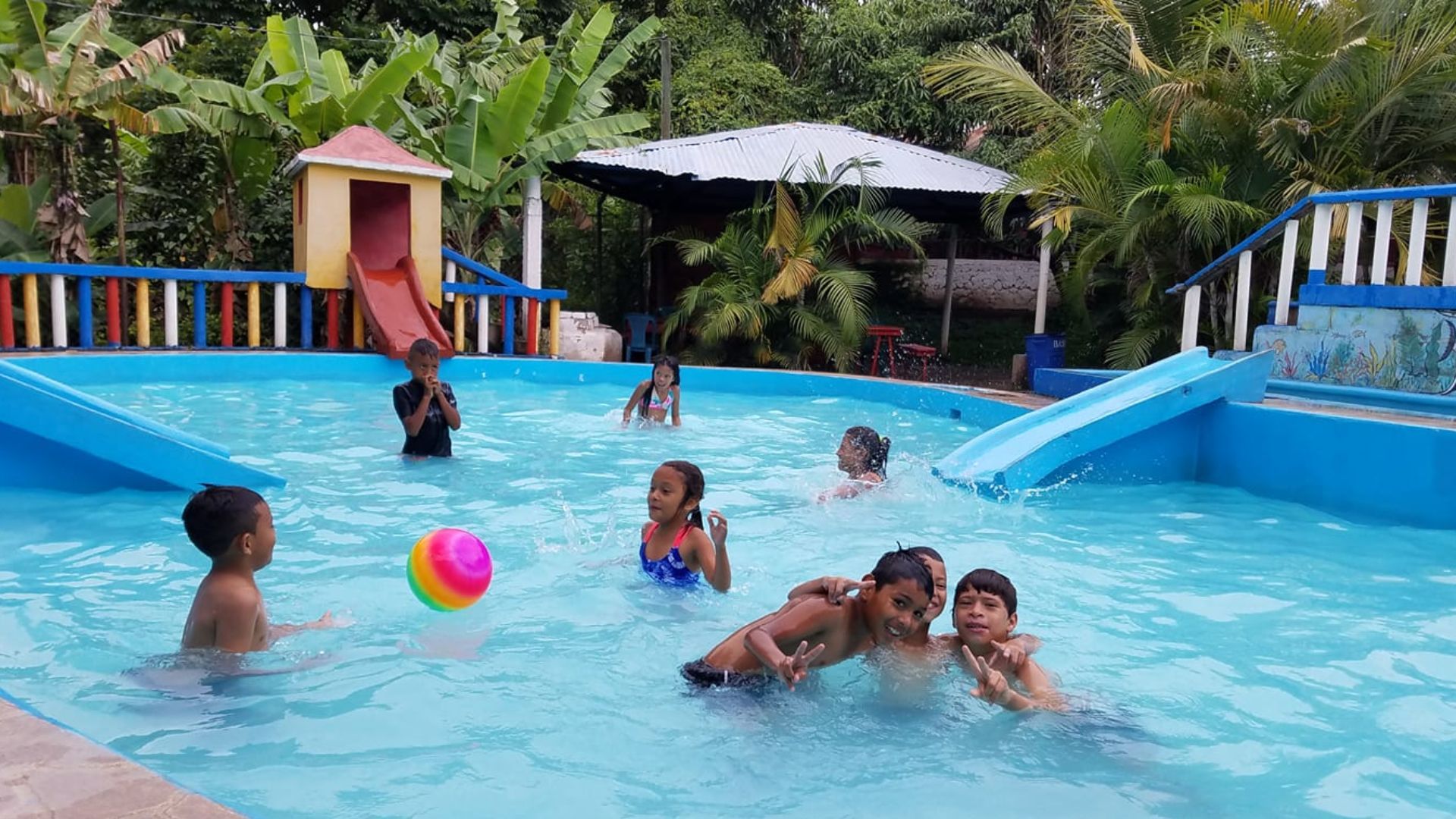 piscinas feriado morazánico