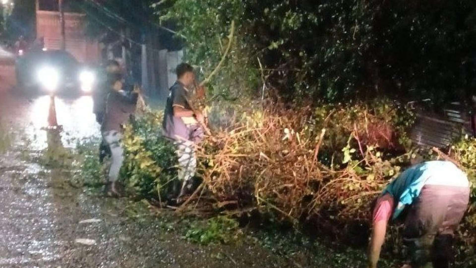 Varias incidencias dejan fuertes lluvias que cayeron sobre la capital